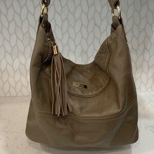 OE -Onna Erhlich taupe pebble leather